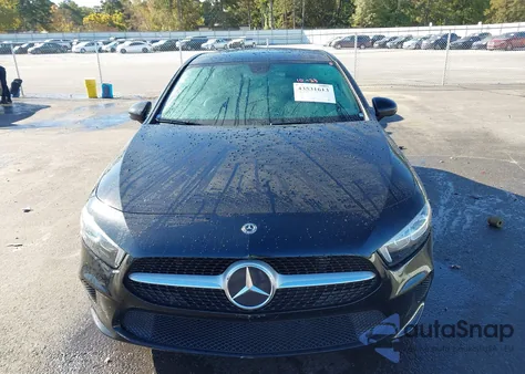 2019 Mercedes-Benz A 220 из США, поврежденный, VIN WDD3G4EB4KW027332